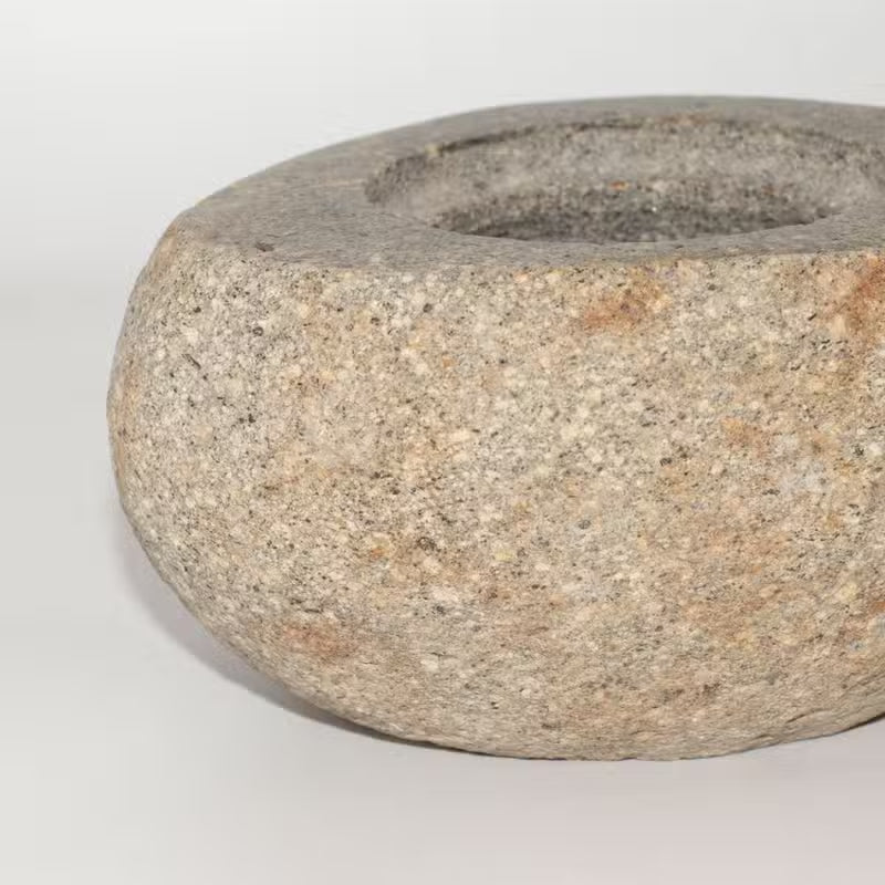 Grosser Erdungs-Topf aus natürlichem Flussstein ca. 15 x 12 cm