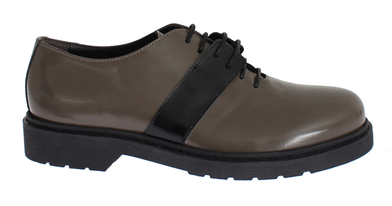 AI_ Graue Braune Leder Schnürschuhe