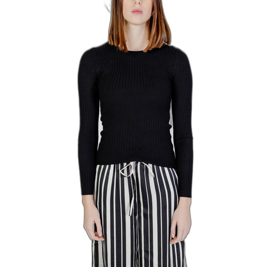 Black Viscose Sportswear