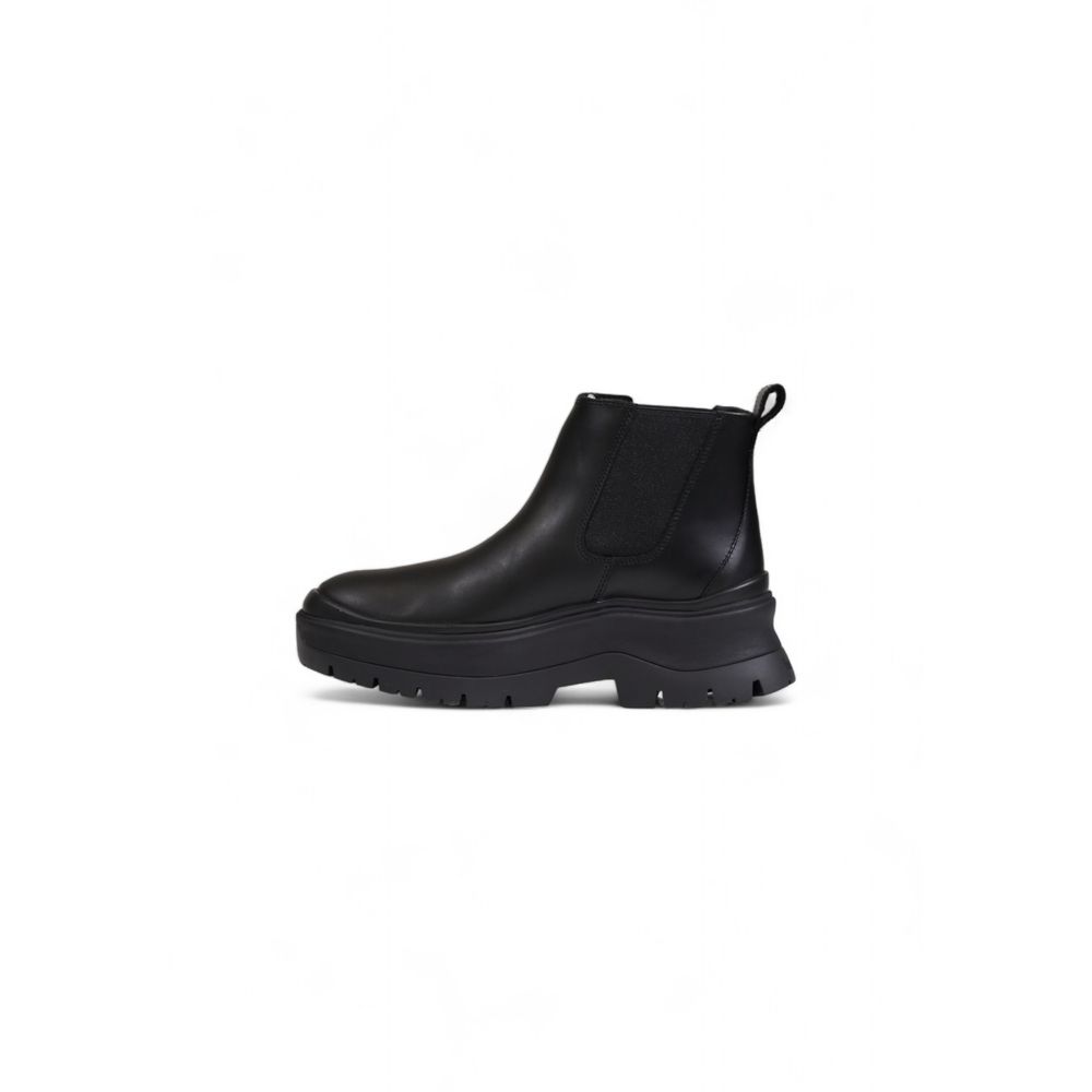 Black Leather Ankle