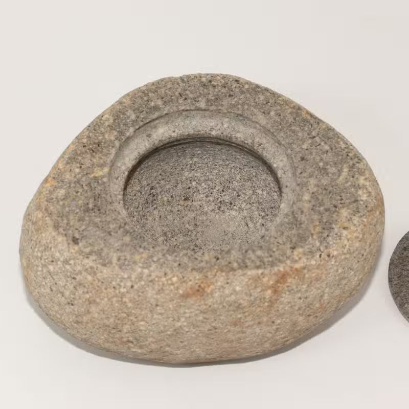 Grosser Erdungs-Topf aus natürlichem Flussstein ca. 15 x 12 cm