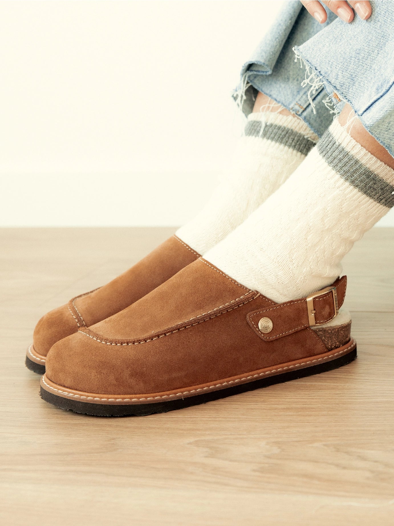 Leder-Clog Galbano“ Veloursleder Mandel