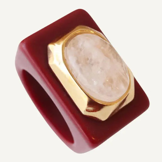 Grosser bordeauxfarbener Ring mit Rosenquarz