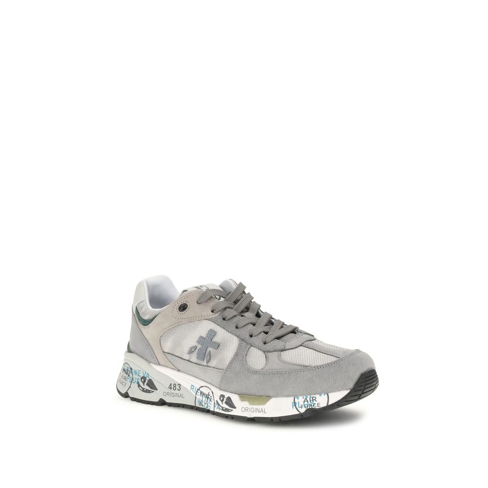 Mase Sneakers