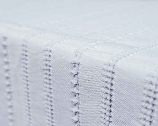 soñho Cadacasa Tischdecke 150 x 250 weiss