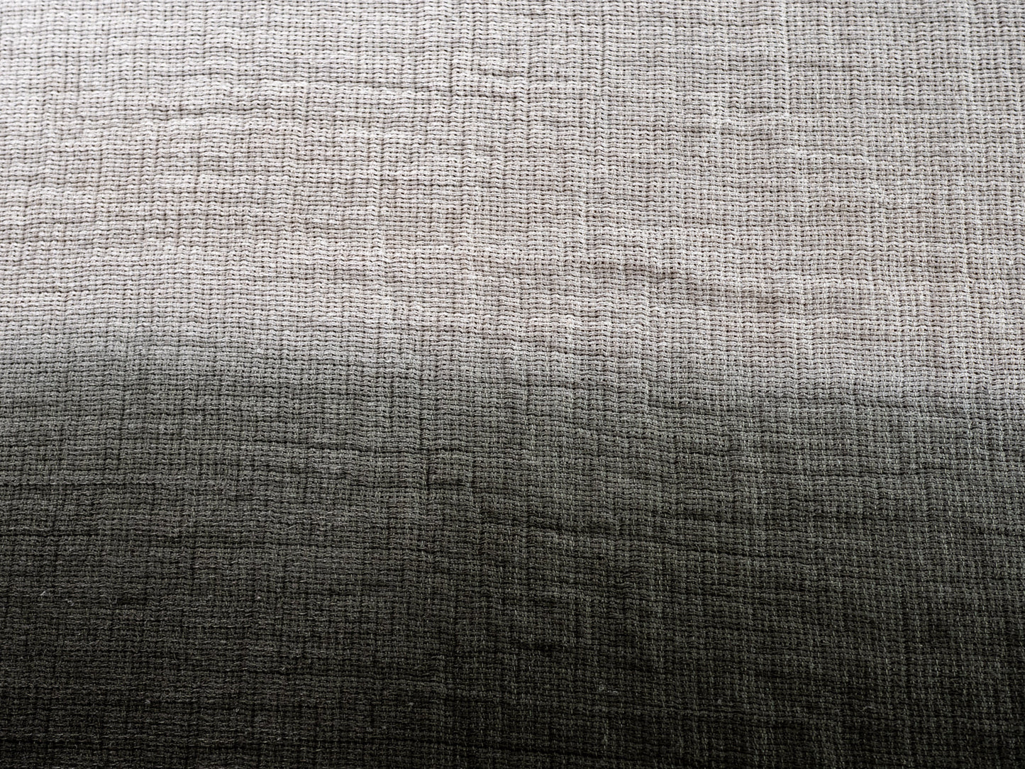 soñho Transiçao Tischdecke 160 x 260 Tie Dye grünschwarz