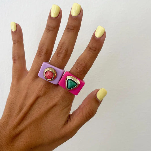 Mauve Ring mit Erdbeer-Achat mit Maserung